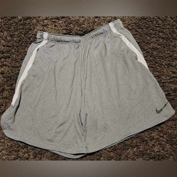 Nike Dri-Fit Gray Men's Size 2XL Shorts EUC - Picture 6 of 9